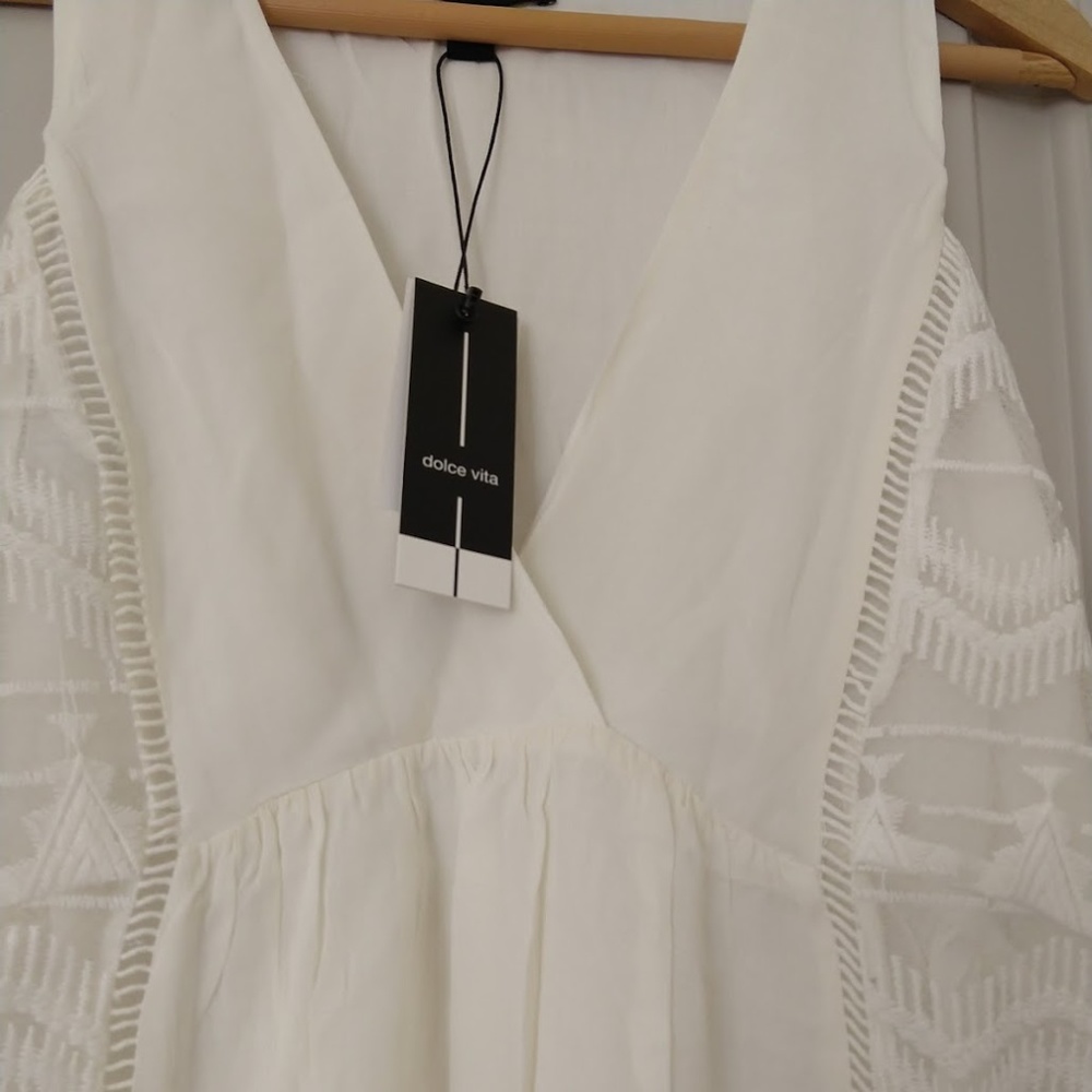 Dolce Vita Sleeveless Ivory Mini Dress. - Picture 3 of 3